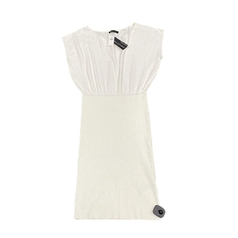 White Dress Sweater Banana Republic, Size S Relaxed Women's Beachy