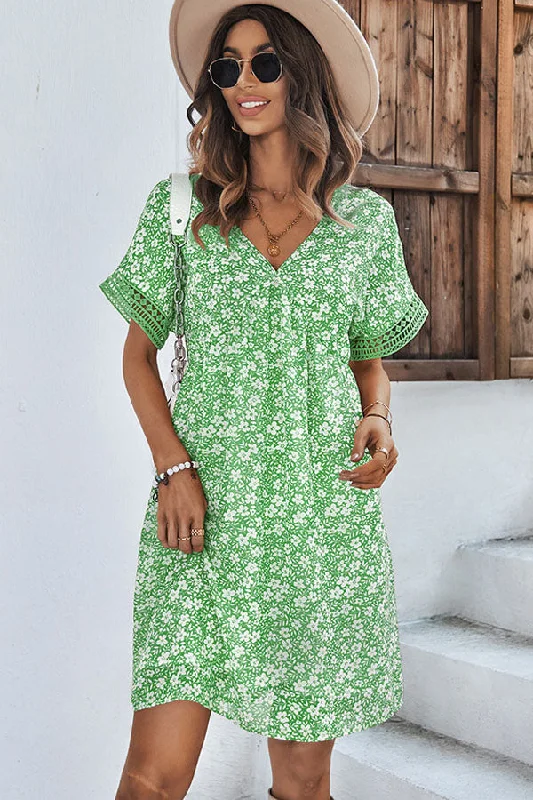 Floral Print V Neck Ruffled Casual Dress Feminine Women's Style 