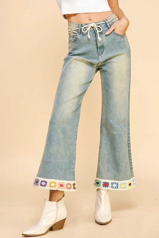 Davi & Dani Crochet Trim Flare Jeans with Pockets Geometric