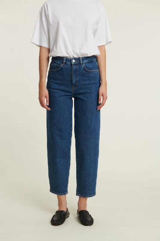 Ea Mid Blue Jeans - Mid Blue Adventure