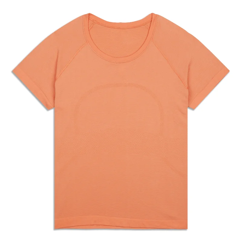 Swiftly Tech Short-Sleeve Shirt 2.0 - Resale Youthful Women's Pop