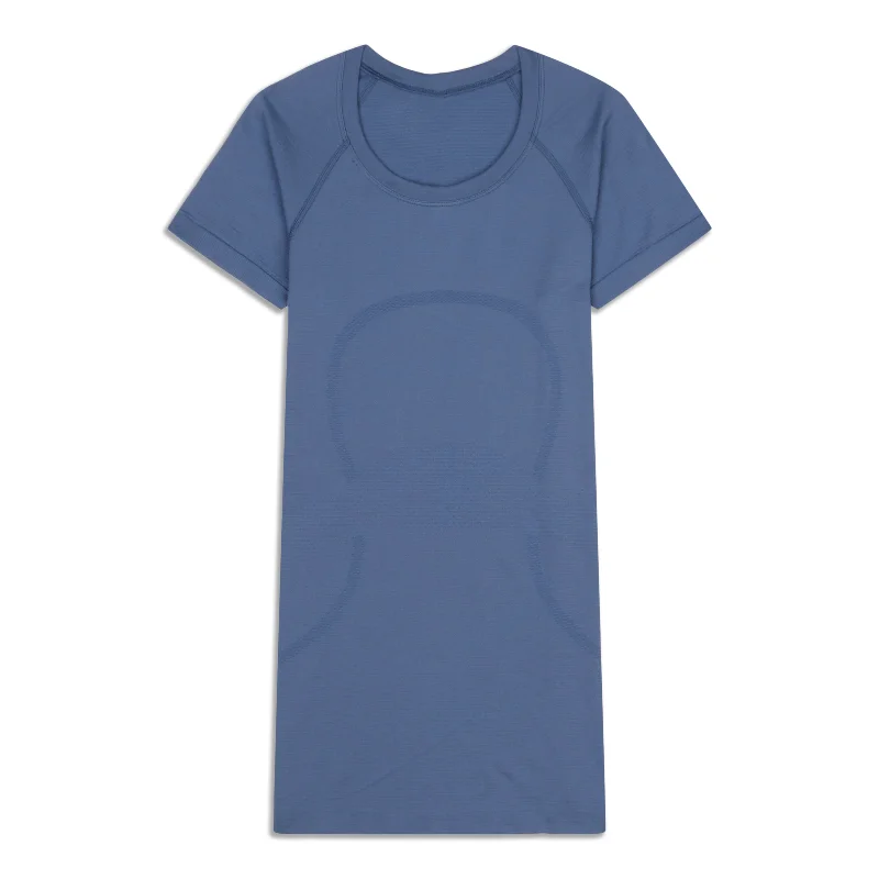 Swiftly Tech Short-Sleeve Shirt 2.0 - Resale Sophisticated Women's Tailored