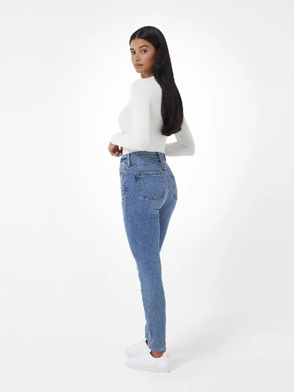 Super Bombshell Skinny in Brentwood Monochromatic Office Style