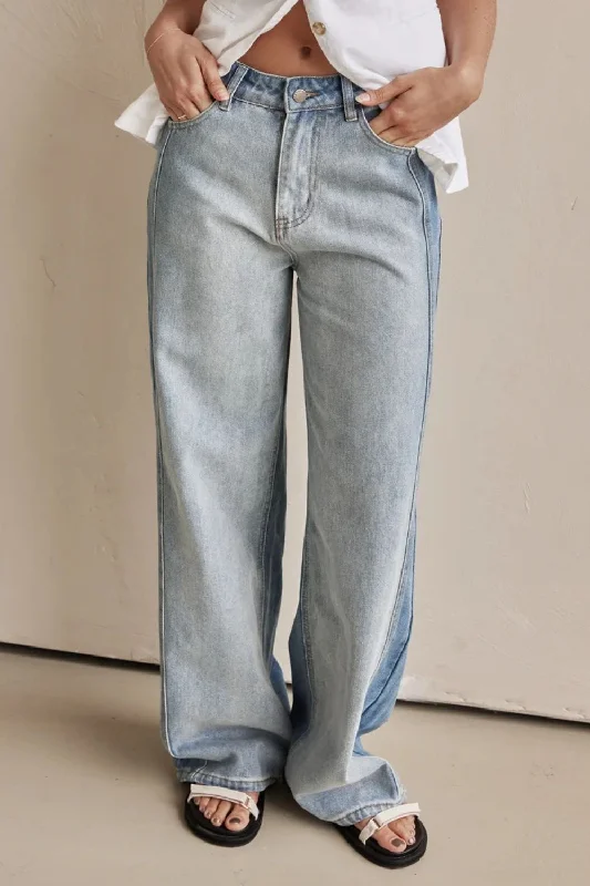 Contrast Straight Leg Jeans with Pockets European