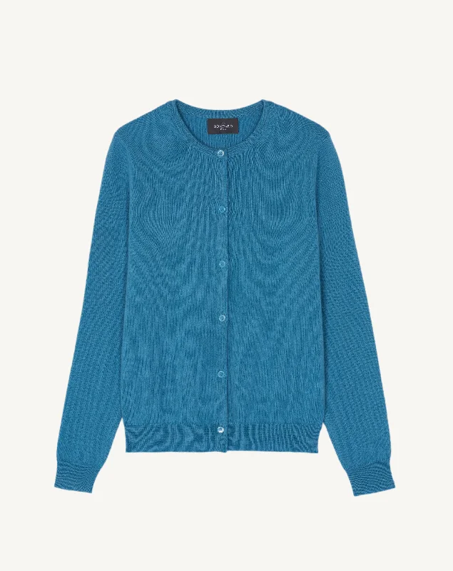 Classic cardigan Scandinavian